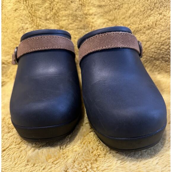 Crocs Woman’s Sz 7W Brown Sarah Clog Heel Dual Mules Suede Leather Strap casual - Picture 5 of 9